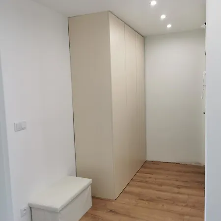 Galeria 3 Lustra * Κατοβίτσε