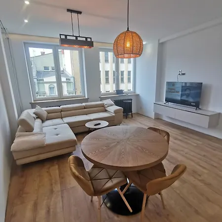 Galeria 3 Lustra Appartement *
