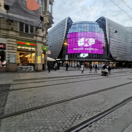 Galeria 3 Lustra * Κατοβίτσε