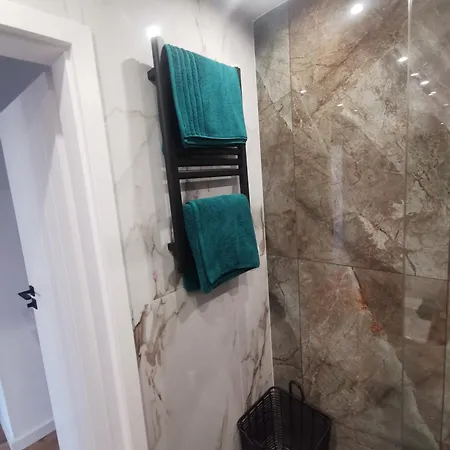 Galeria 3 Lustra * Κατοβίτσε