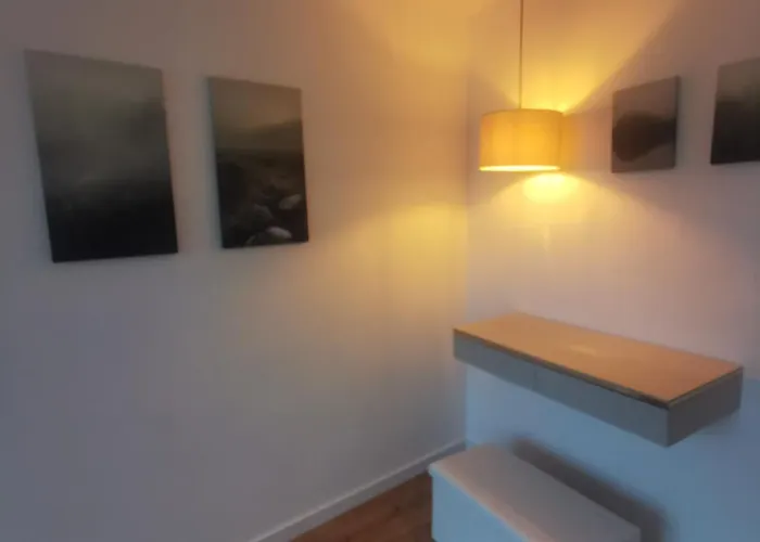 Daire Galeria 3 Lustra Katoviçe