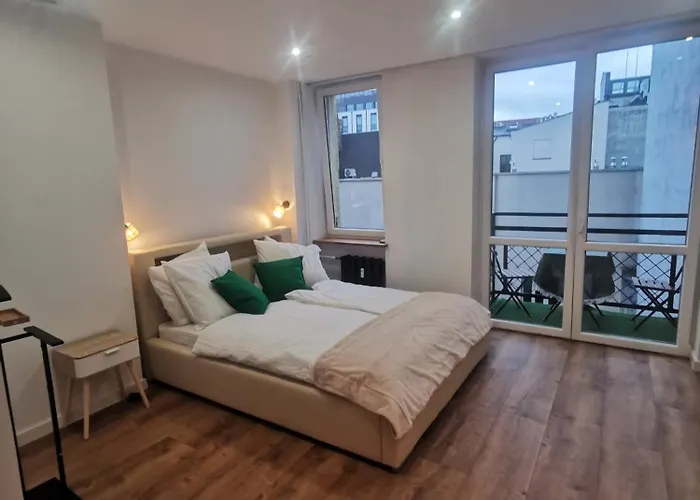 Galeria 3 Lustra קטוביץ